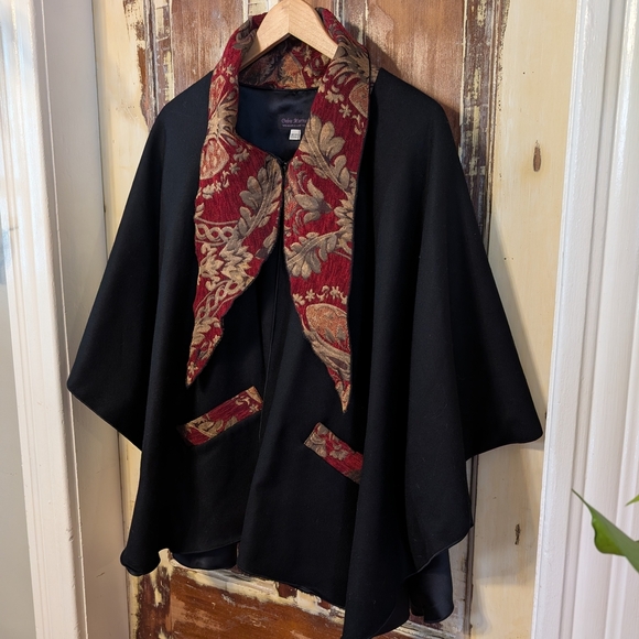 Debra Murray Wearable Art Wool Cape |  Tapestry Collar | One Size - Picture 3 of 7